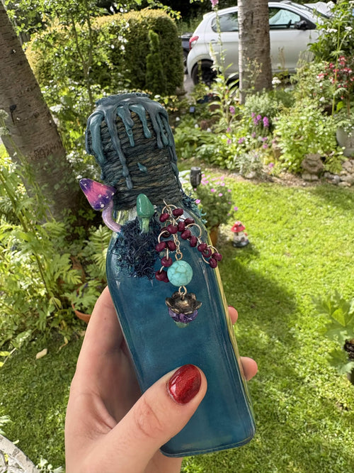 Essence of the Underdark Potion Bottle